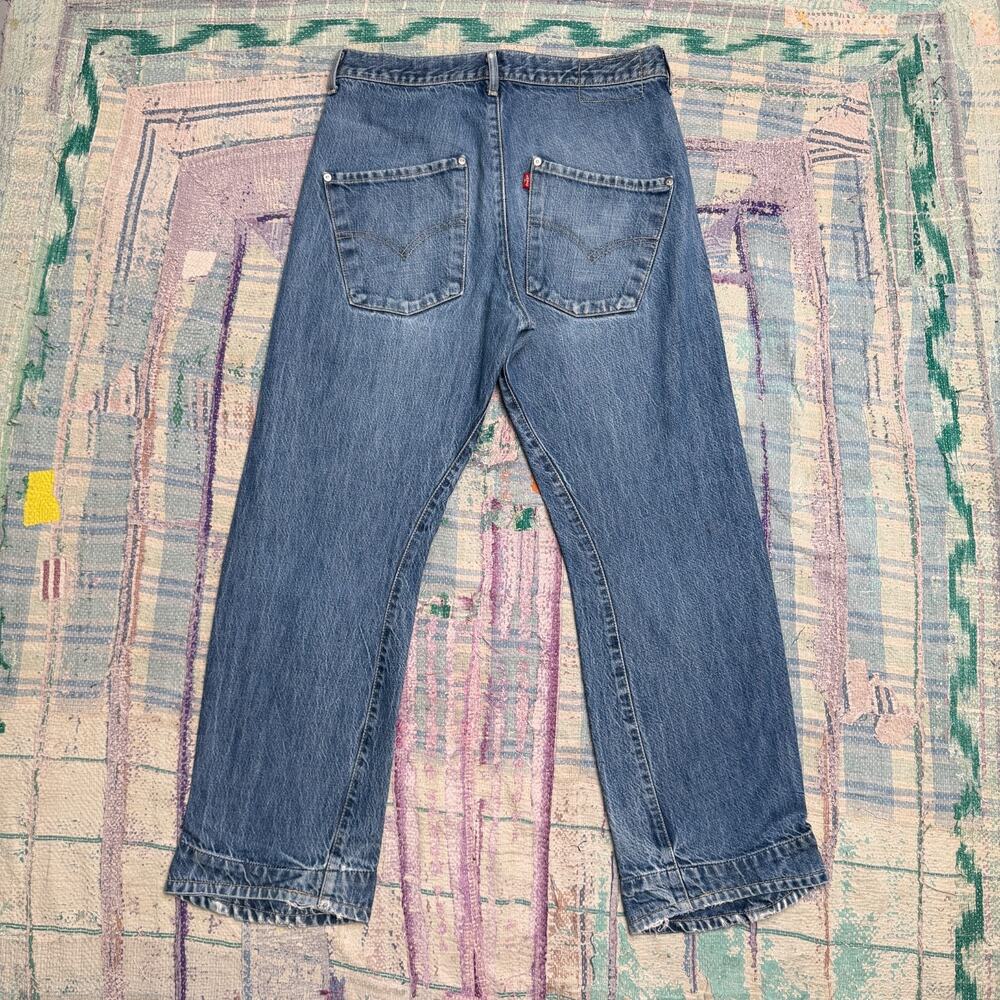 Vintage Levis Engineered Jeans Mens Blue Light Wash Twisted Fits 30x28
